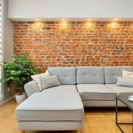 Stylish With Balcony In Old Town By Renters Lejlighed