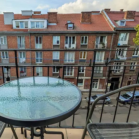 Stylish With Balcony In Old Town By Renters Lejlighed