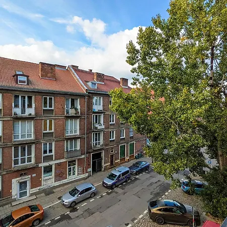 Stylish With Balcony In Old Town By Renters *
