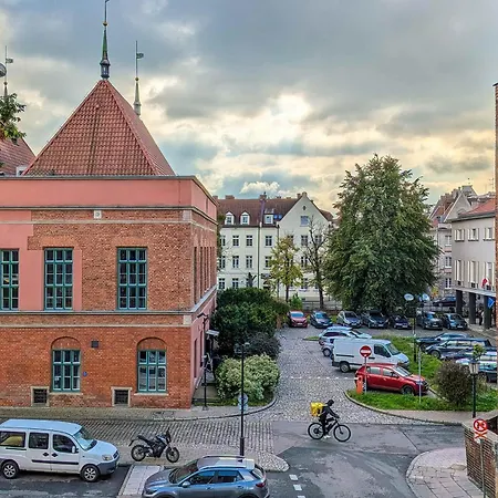 Stylish With Balcony In Old Town By Renters Appartement *